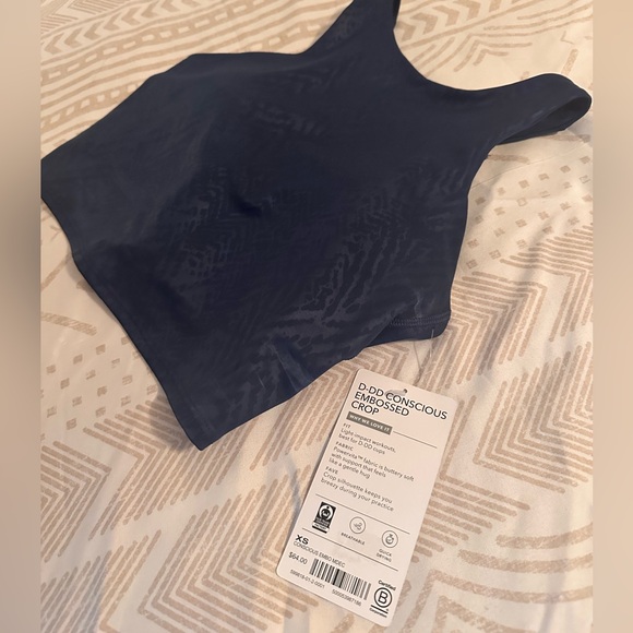 Athleta D-DD Conscious Embossed Crop, XS, Blue - Picture 5 of 13